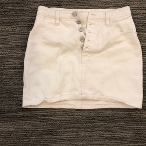 WHITE SKIRT🧚🏼‍♀️